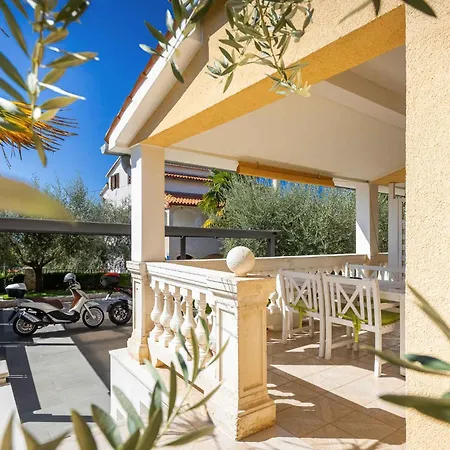 In - Istrien 50056 Apartment Porec